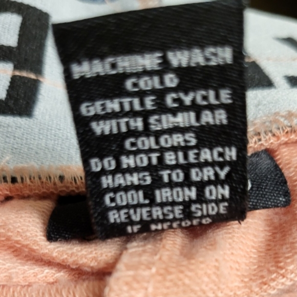 Rue 21 ladies shorts  size medium - Picture 5 of 5